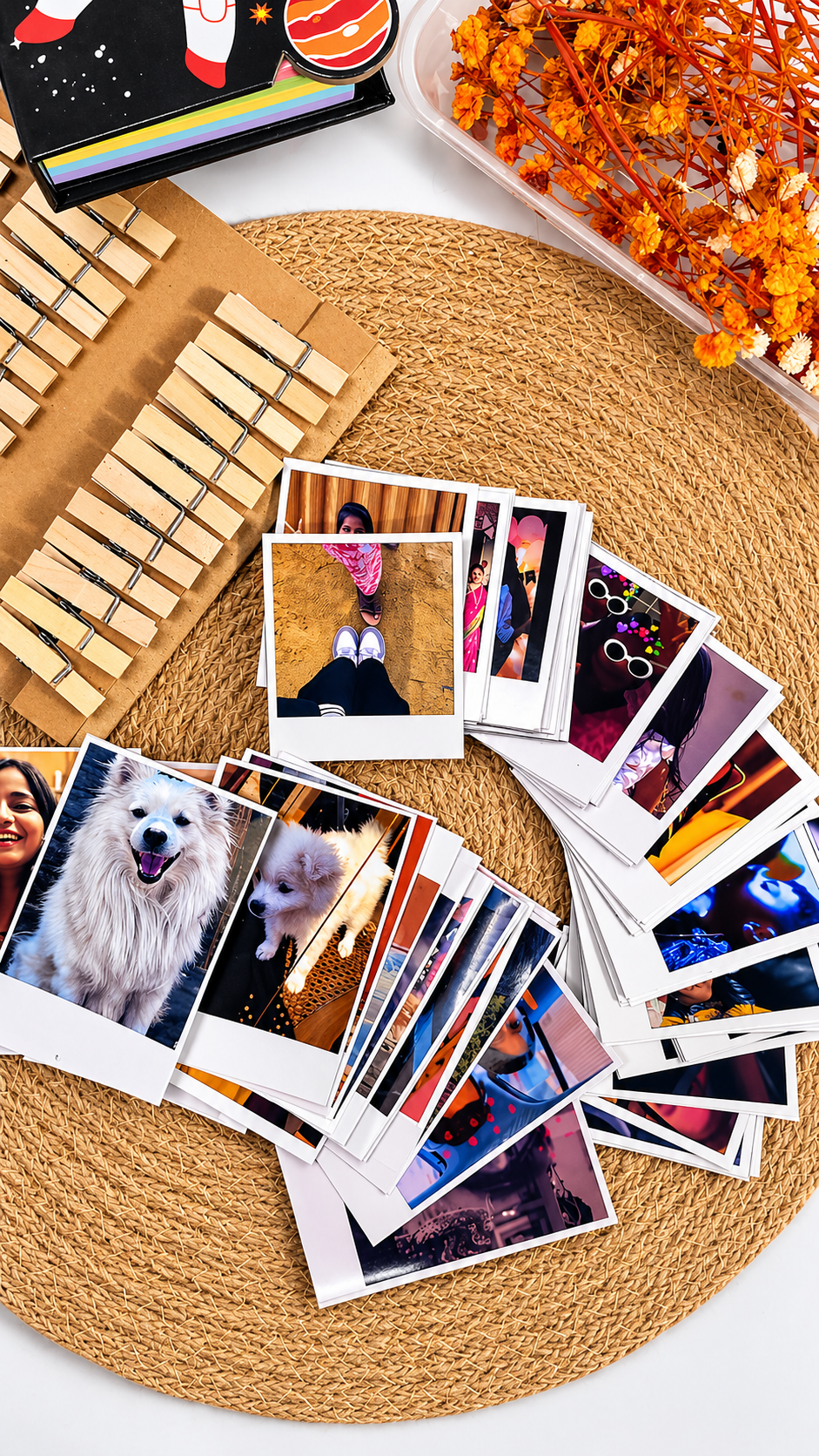 High-quality customizable Polaroids (Medium )